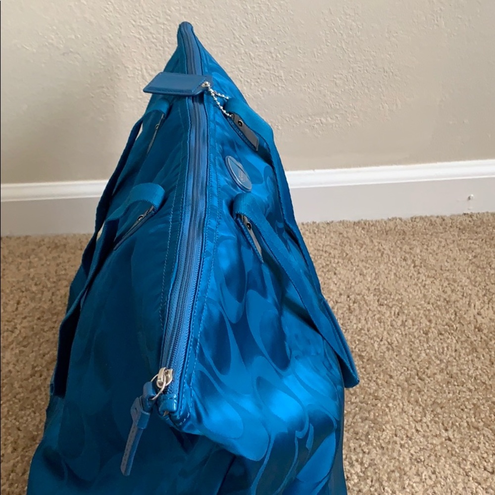 Coach - Picture 10 of 11